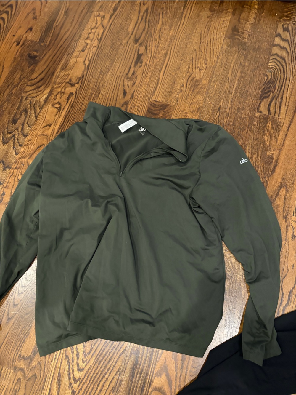 ALO Yoga Men’s Olive Zip Pullover Sweater